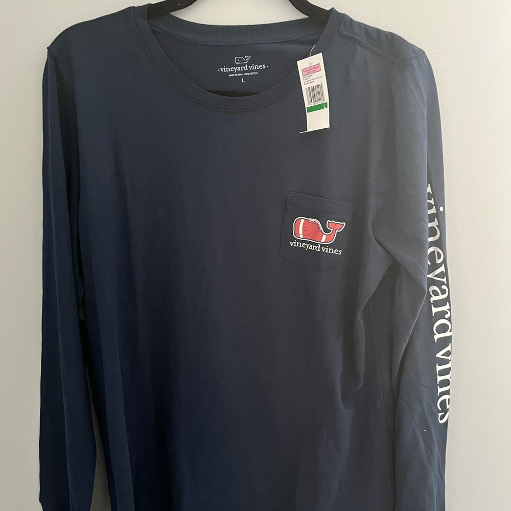 NWT Navy Vineyard Vines football whale long sleeve shirt